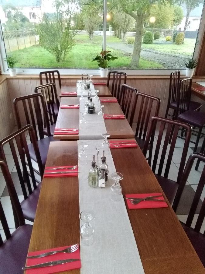 L'Entracte Hotel Saint-Paul-du-Bois Екстериор снимка